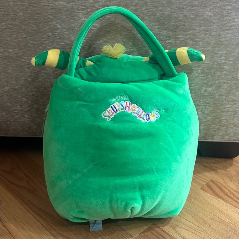 Squishmallows Halloween Basket - Picture 2 of 2